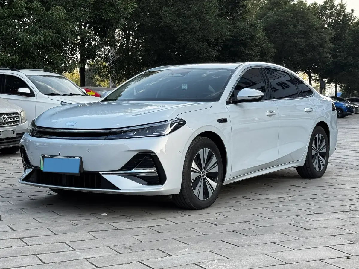 2025 Geely Galaxy A7 1.5L 112HP L4 1DHT PHEV