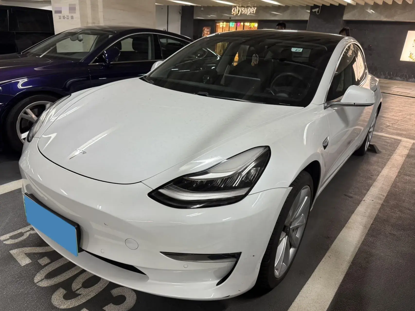 2020 TESLA MODEL view 1