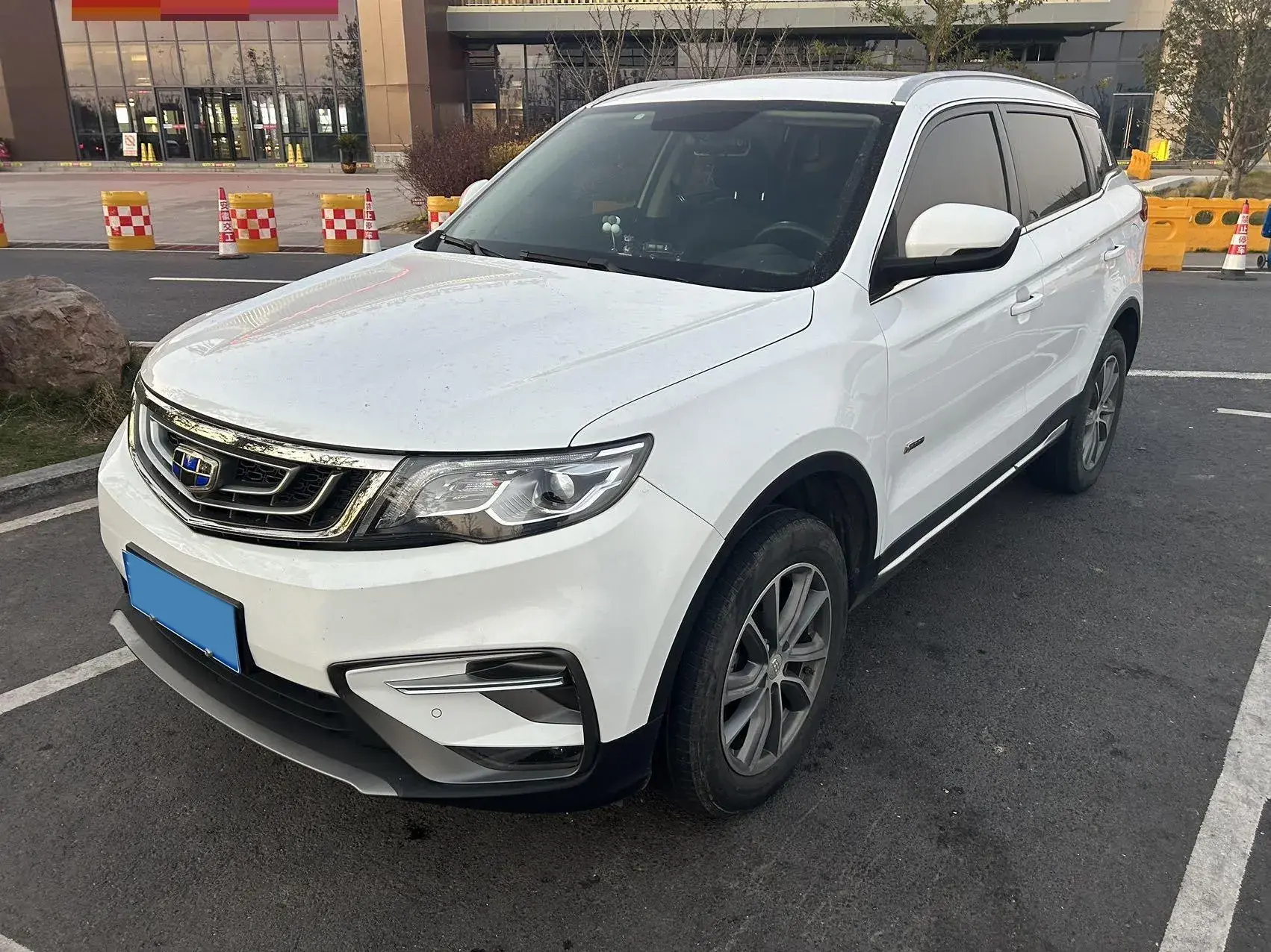 2018 GEELY AZKARRA view 1