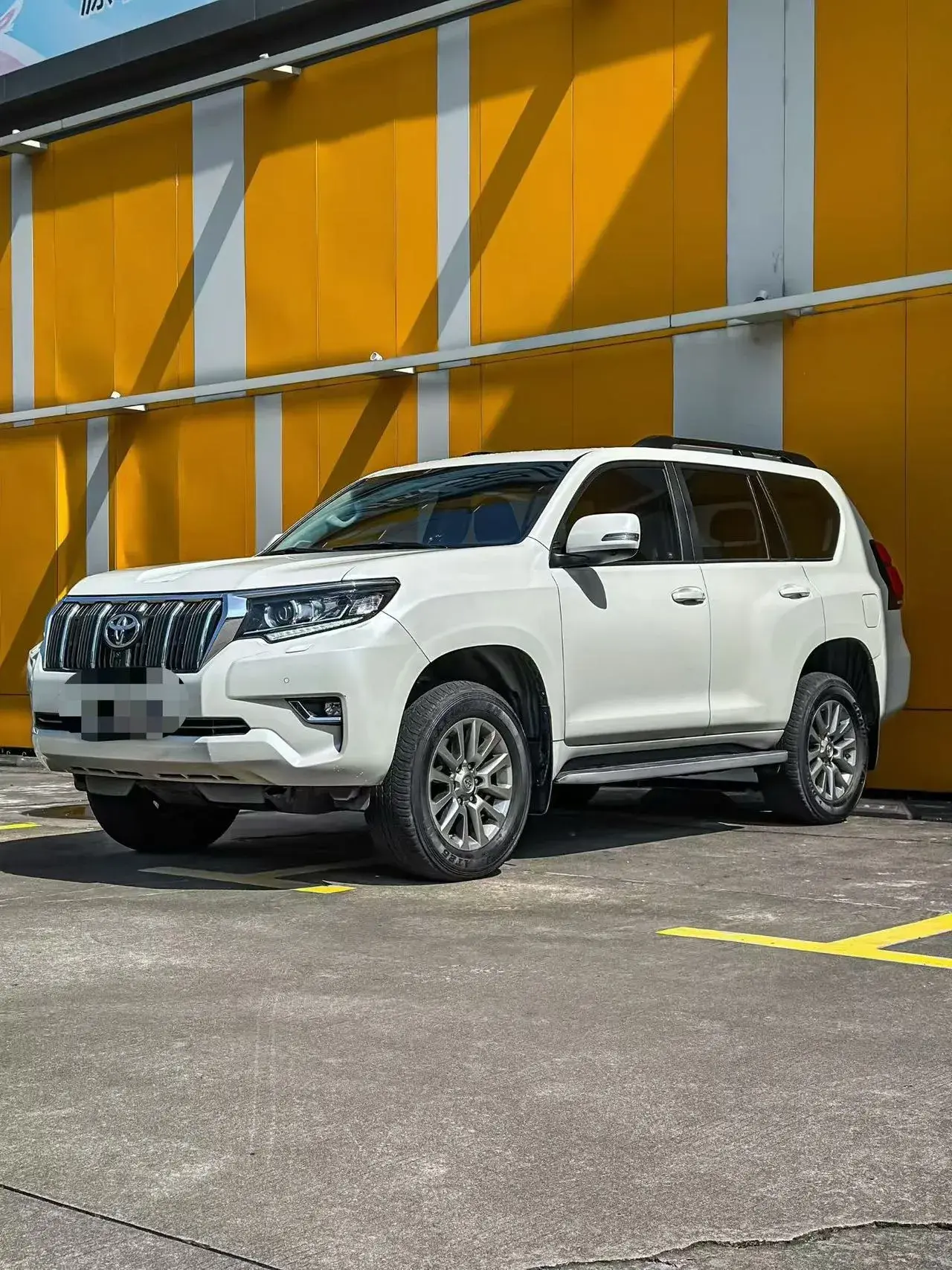 2019 TOYOTA LAND view 1