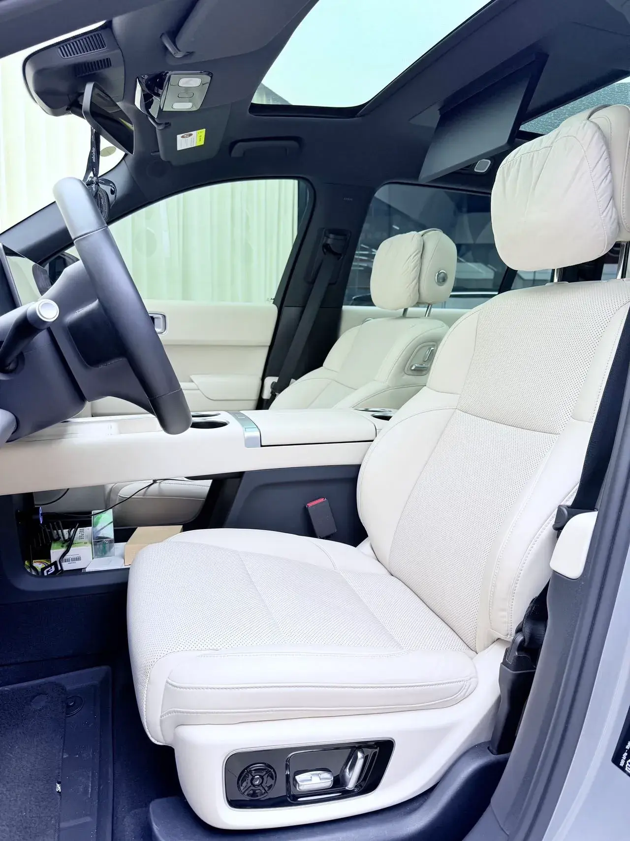 2022 LI L9 thumbnail 4