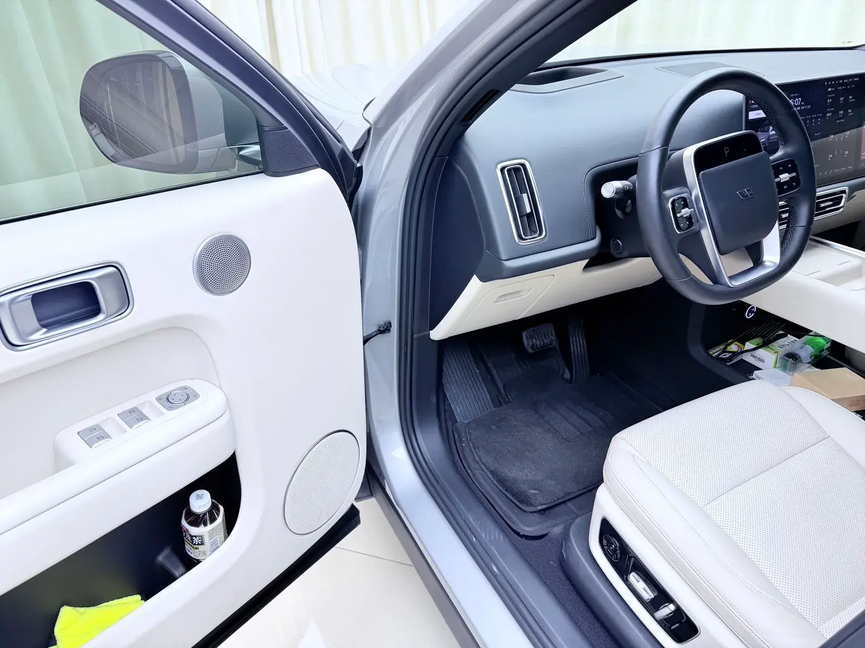 2022 LI L9 thumbnail 3