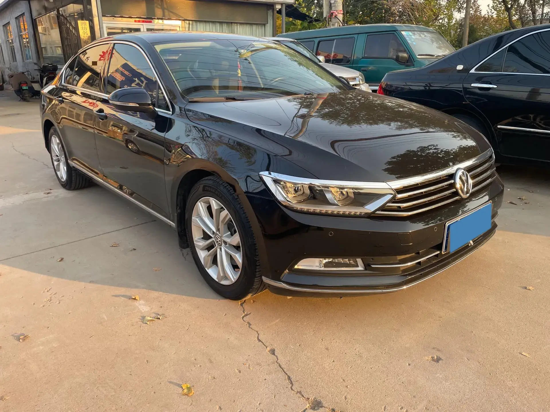 2019 VOLKSWAGEN MAGOTAN thumbnail 3