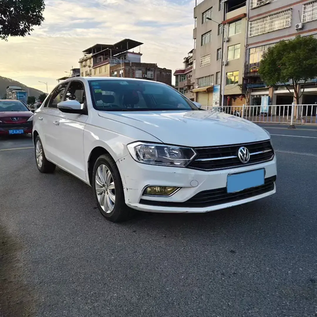 2019 VOLKSWAGEN BORA thumbnail 2