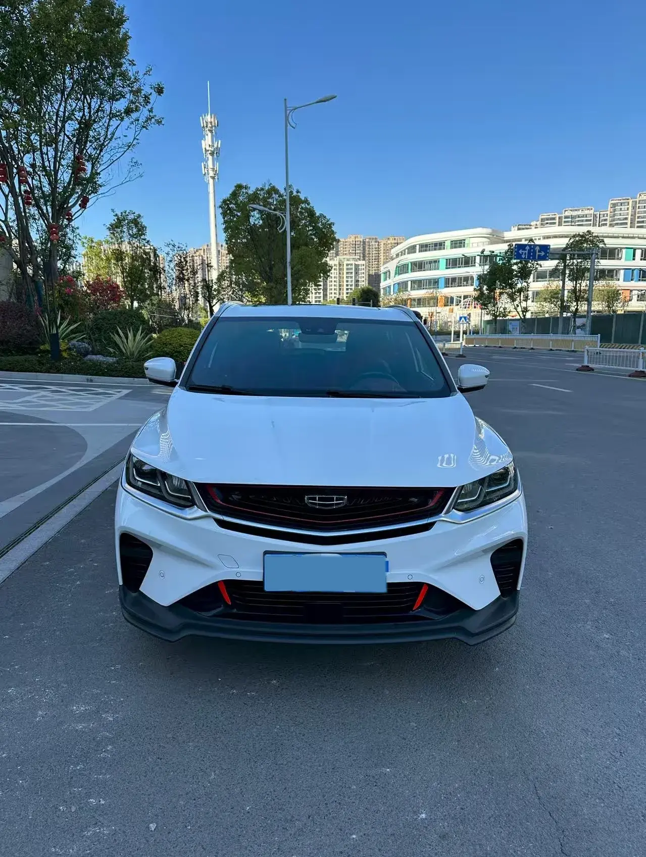 2019 GEELY COOLRAY thumbnail 2