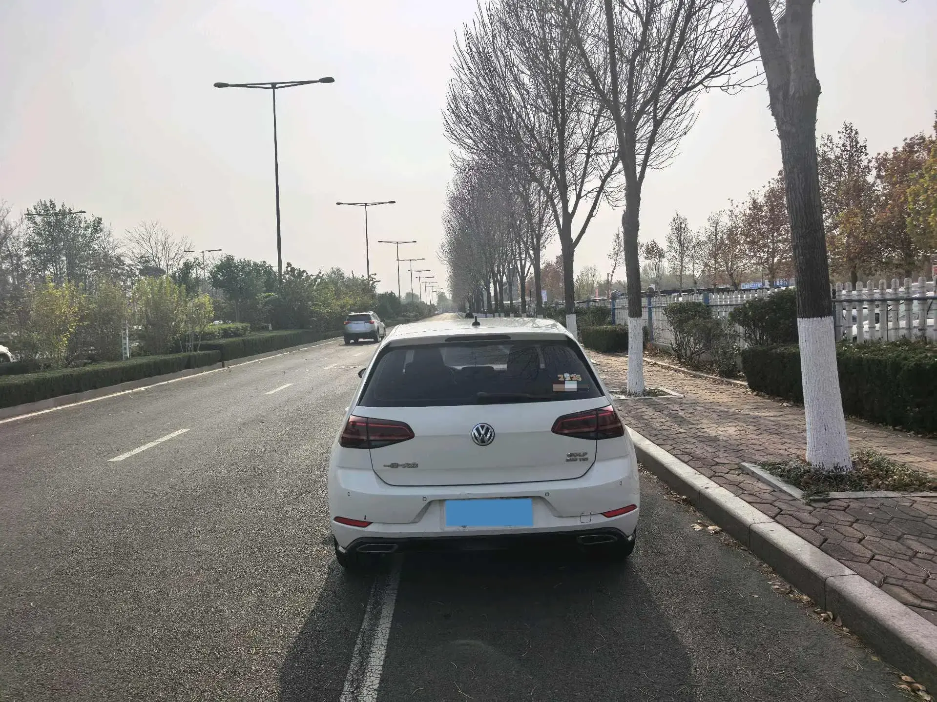 2019 VOLKSWAGEN GOLF thumbnail 3