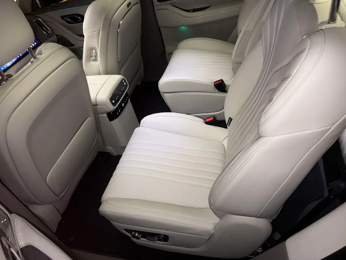 2025 Geely Galaxy M9 1.5T 163HP L4 3DHT PHEV,autocango,china used car exporter,china ev exporter,chinese used car exporter,chinese used ev exporter