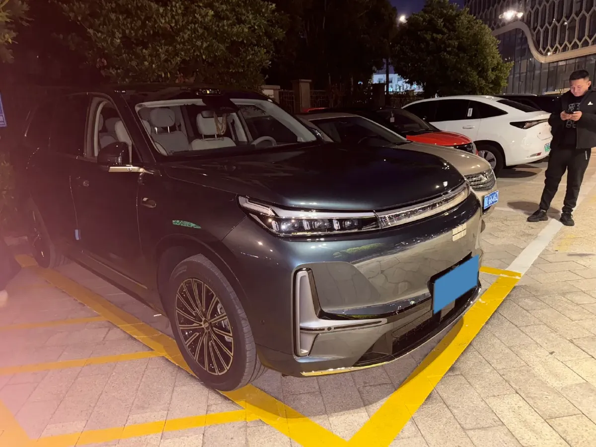 2025 Geely Galaxy M9 1.5T 163HP L4 3DHT PHEV,autocango,china used car exporter,china ev exporter,chinese used car exporter,chinese used ev exporter