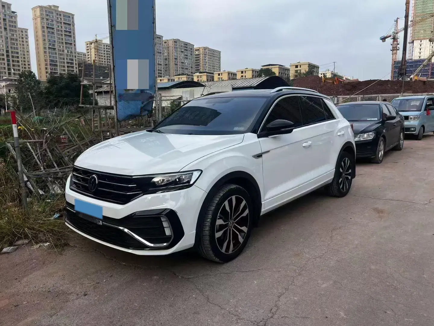 2022 VOLKSWAGEN T-ROC view 1