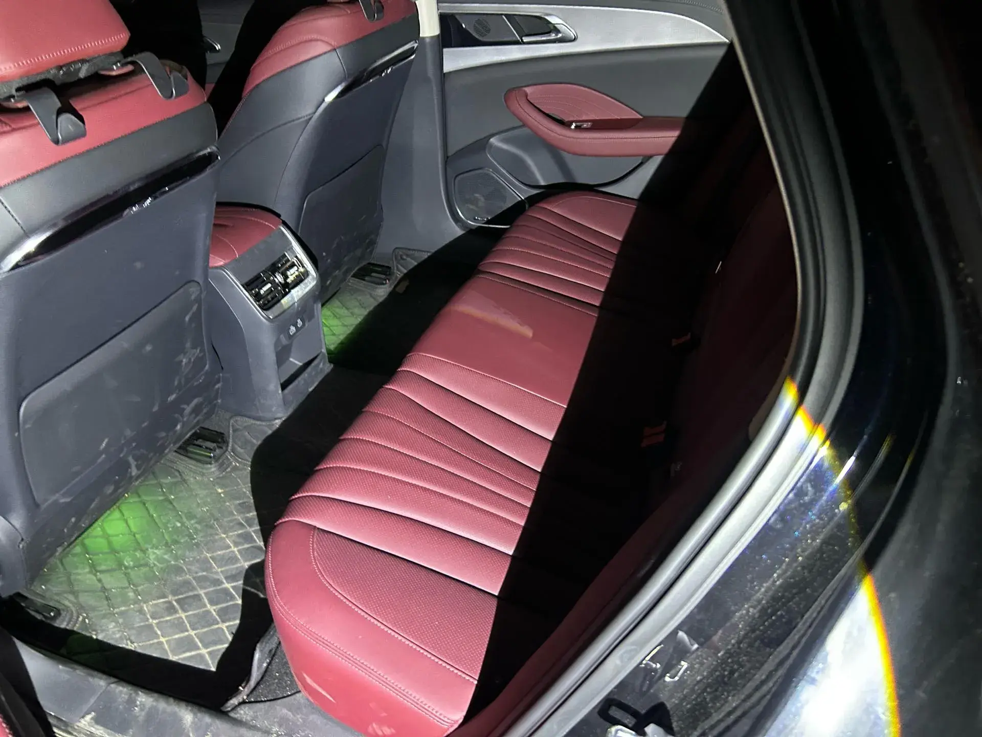 2024 HONGQI H5 thumbnail 3