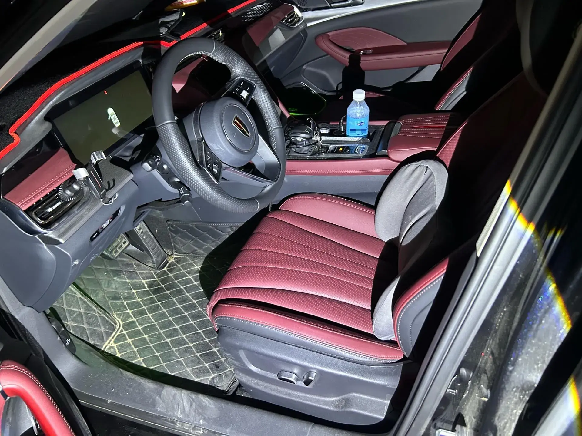 2024 HONGQI H5 thumbnail 4