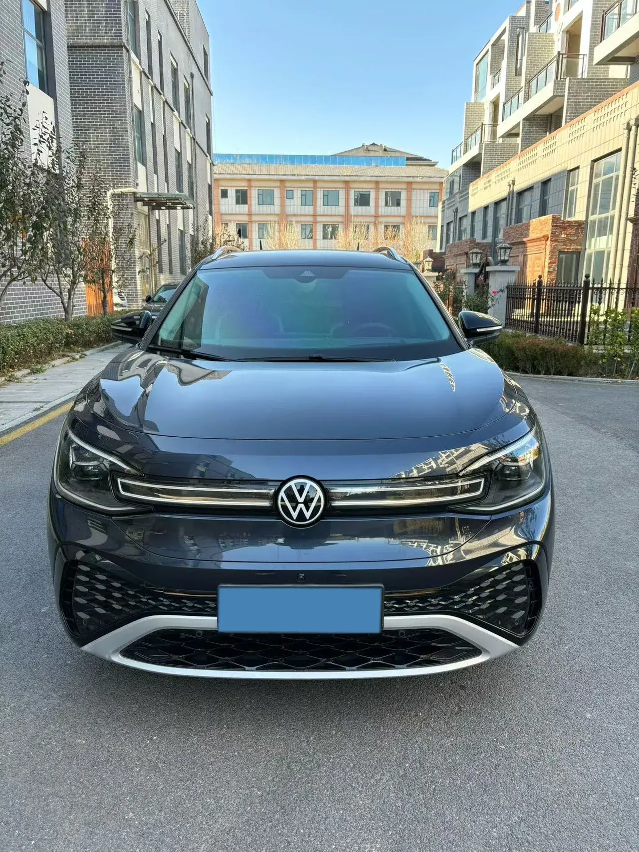 2024 VOLKSWAGEN ID.6 thumbnail 3