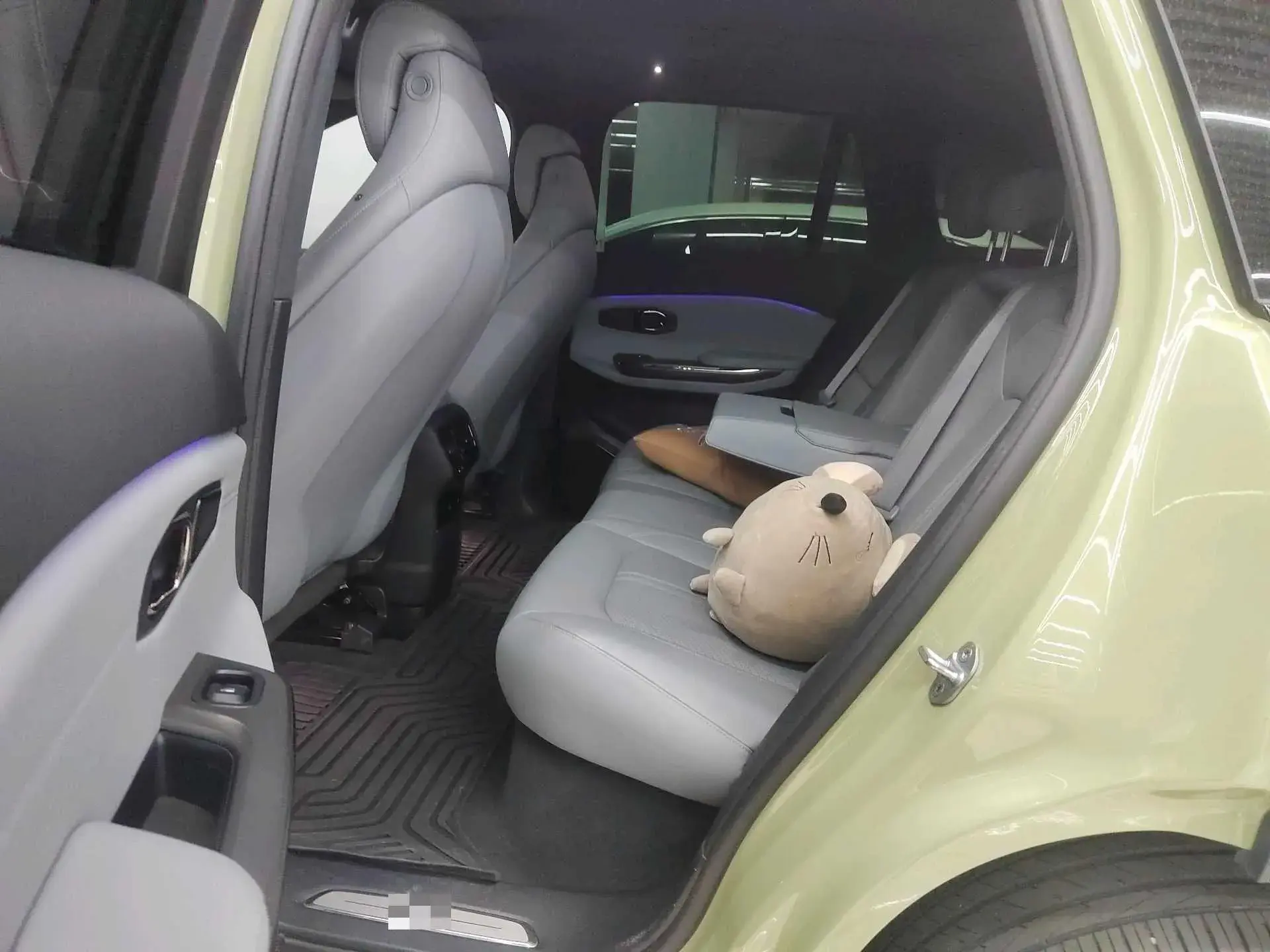 2020 NIO ES6 thumbnail 3