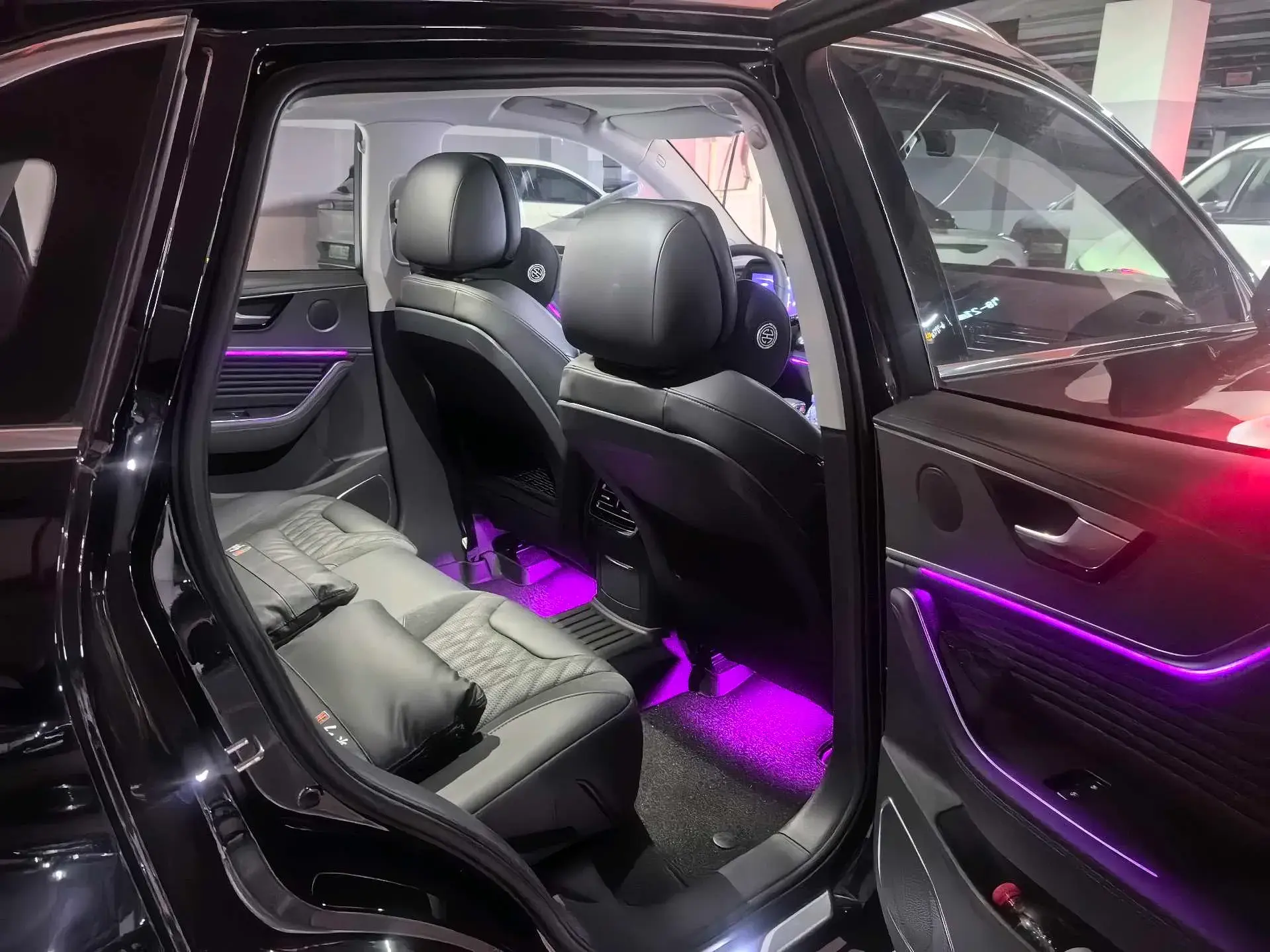 2023 HONGQI HS5 thumbnail 3