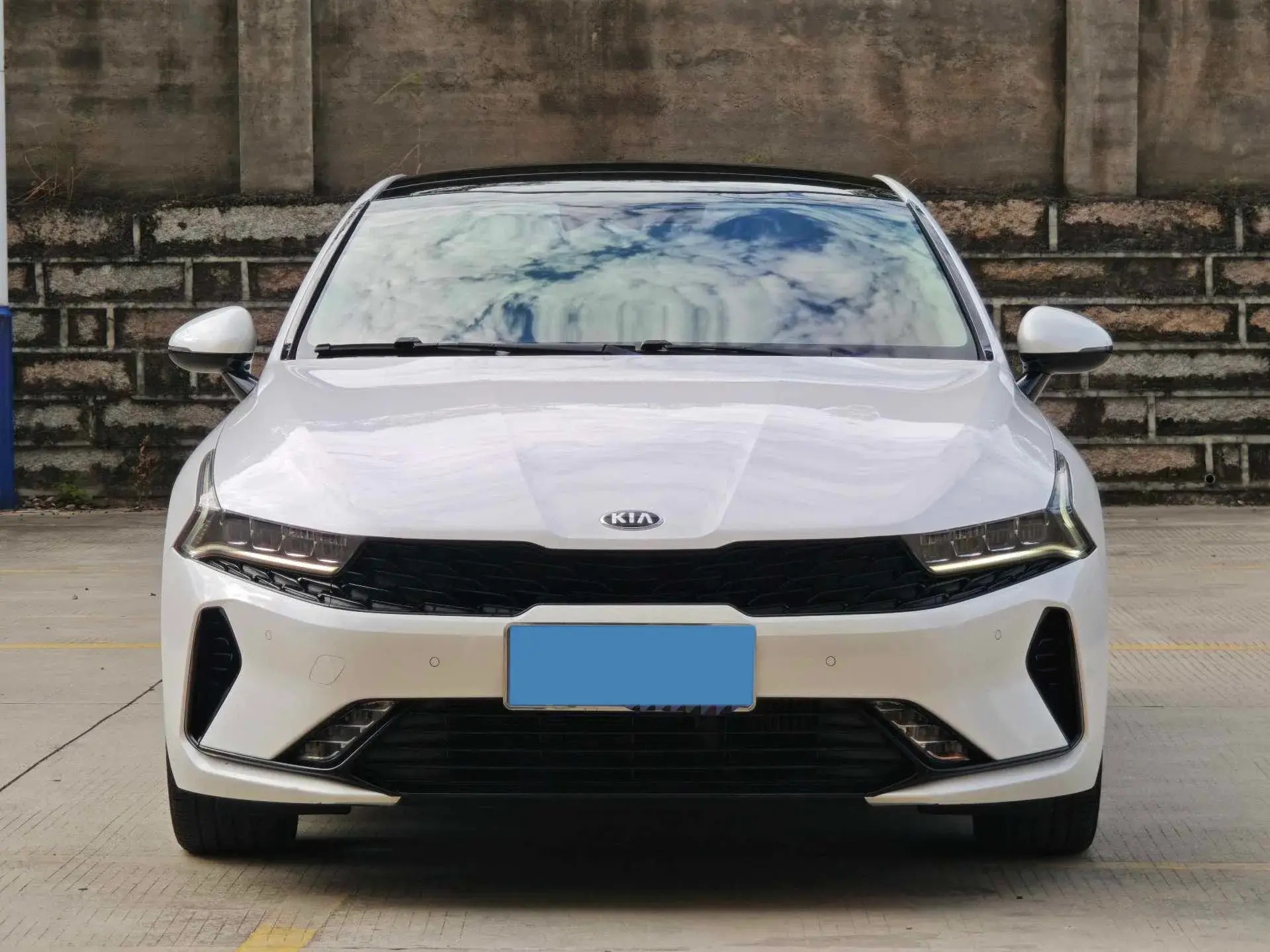 2020 KIA K5 thumbnail 2