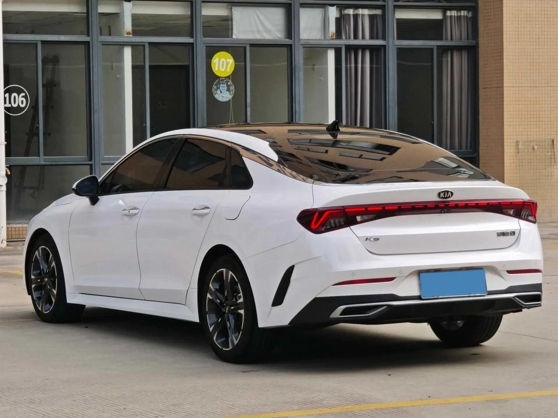 2020 KIA K5 thumbnail 3
