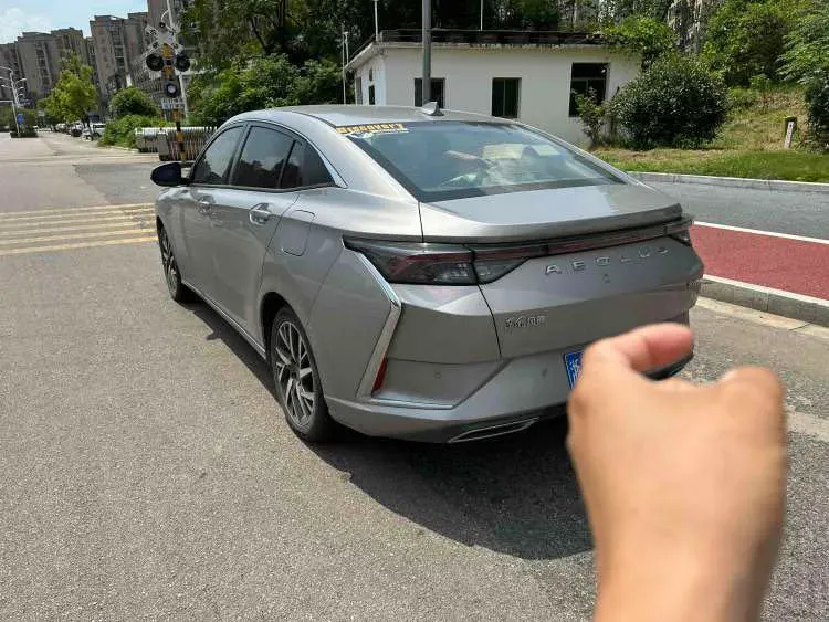 2020 DongFeng Aeolus YiXuan 1.5T 150HP L4 6DCT,autocango,china used car exporter,china ev exporter,chinese used car exporter,chinese used ev exporter