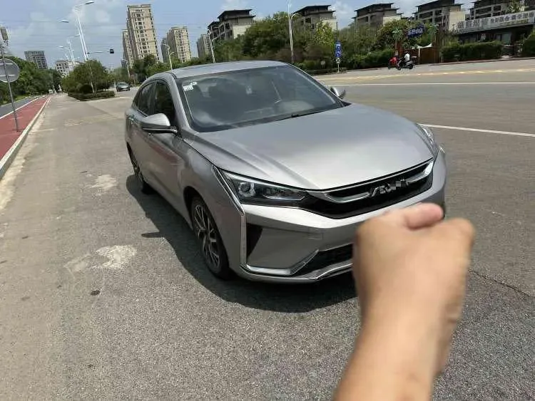 2020 DongFeng Aeolus YiXuan 1.5T 150HP L4 6DCT,autocango,china used car exporter,china ev exporter,chinese used car exporter,chinese used ev exporter
