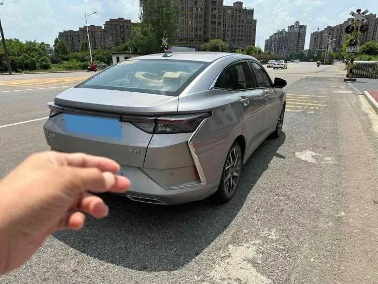 2020 DongFeng Aeolus YiXuan 1.5T 150HP L4 6DCT,autocango,china used car exporter,china ev exporter,chinese used car exporter,chinese used ev exporter