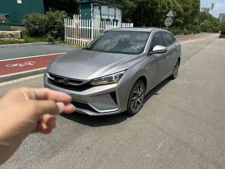 2020 DongFeng Aeolus YiXuan 1.5T 150HP L4 6DCT,autocango,china used car exporter,china ev exporter,chinese used car exporter,chinese used ev exporter