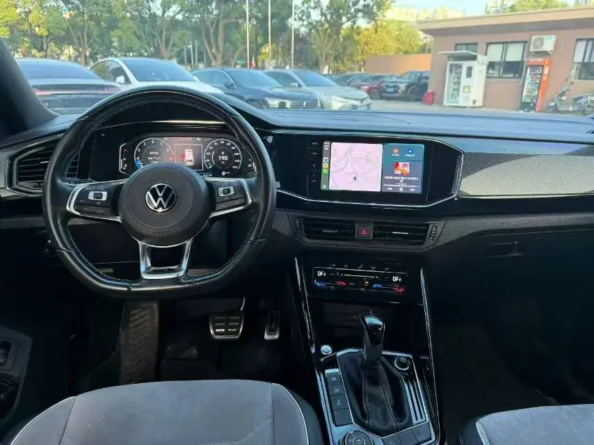 2022 VOLKSWAGEN TAYRON thumbnail 4