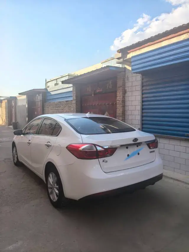 2016 KIA K3 thumbnail 3