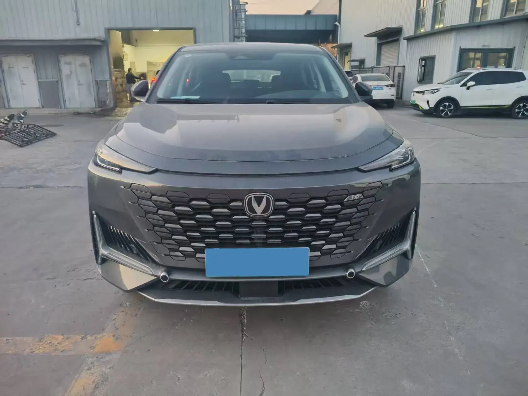 2023 CHANGAN UNI-K thumbnail 3