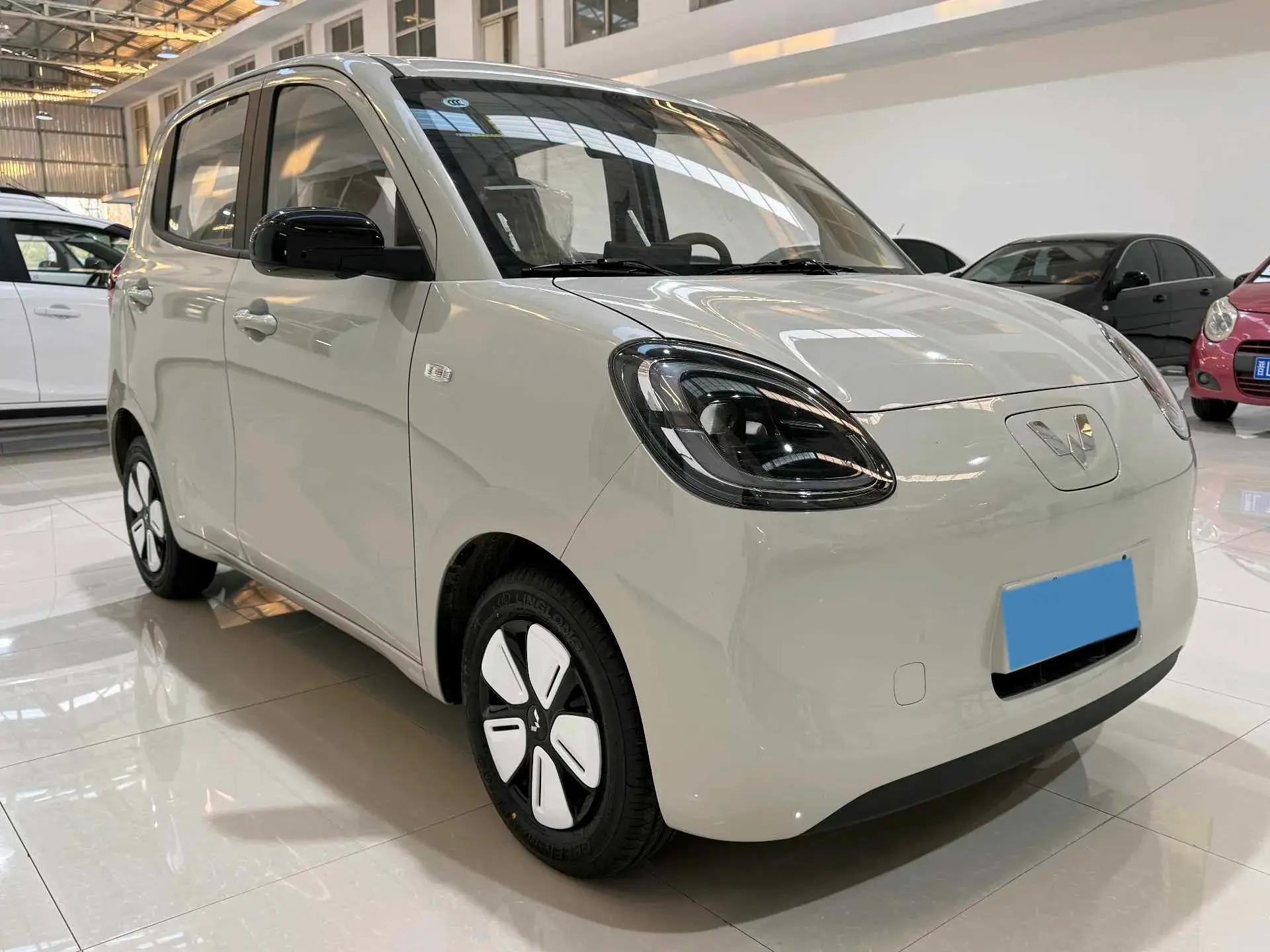 2025 WULING HONGGUANG thumbnail 2