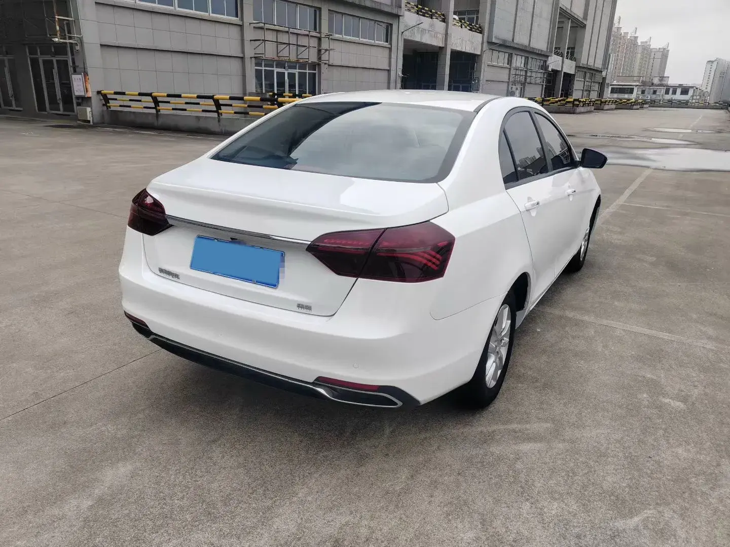 2019 GEELY EMGRAND thumbnail 4