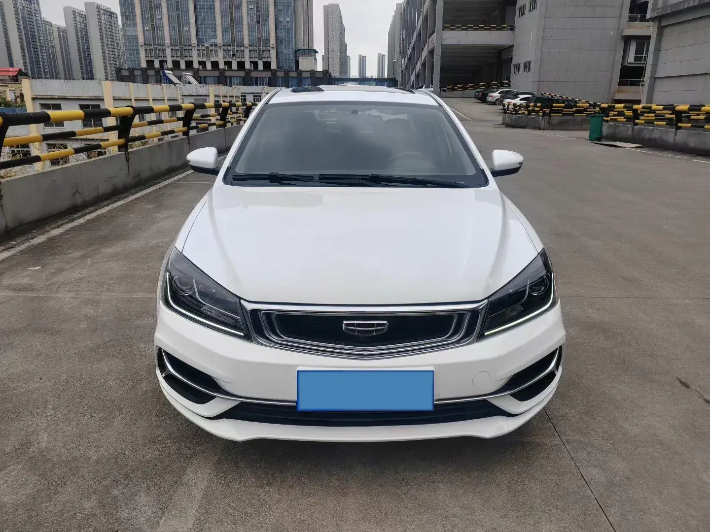 2019 GEELY EMGRAND thumbnail 2