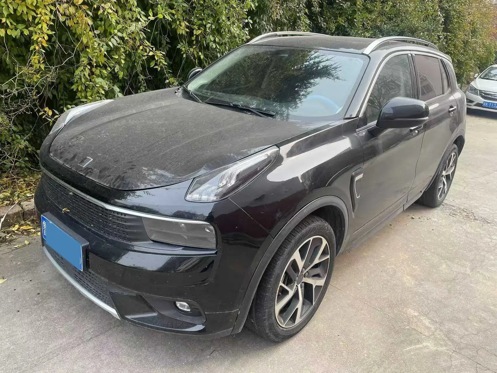 2017 LYNK&CO 01 view 1