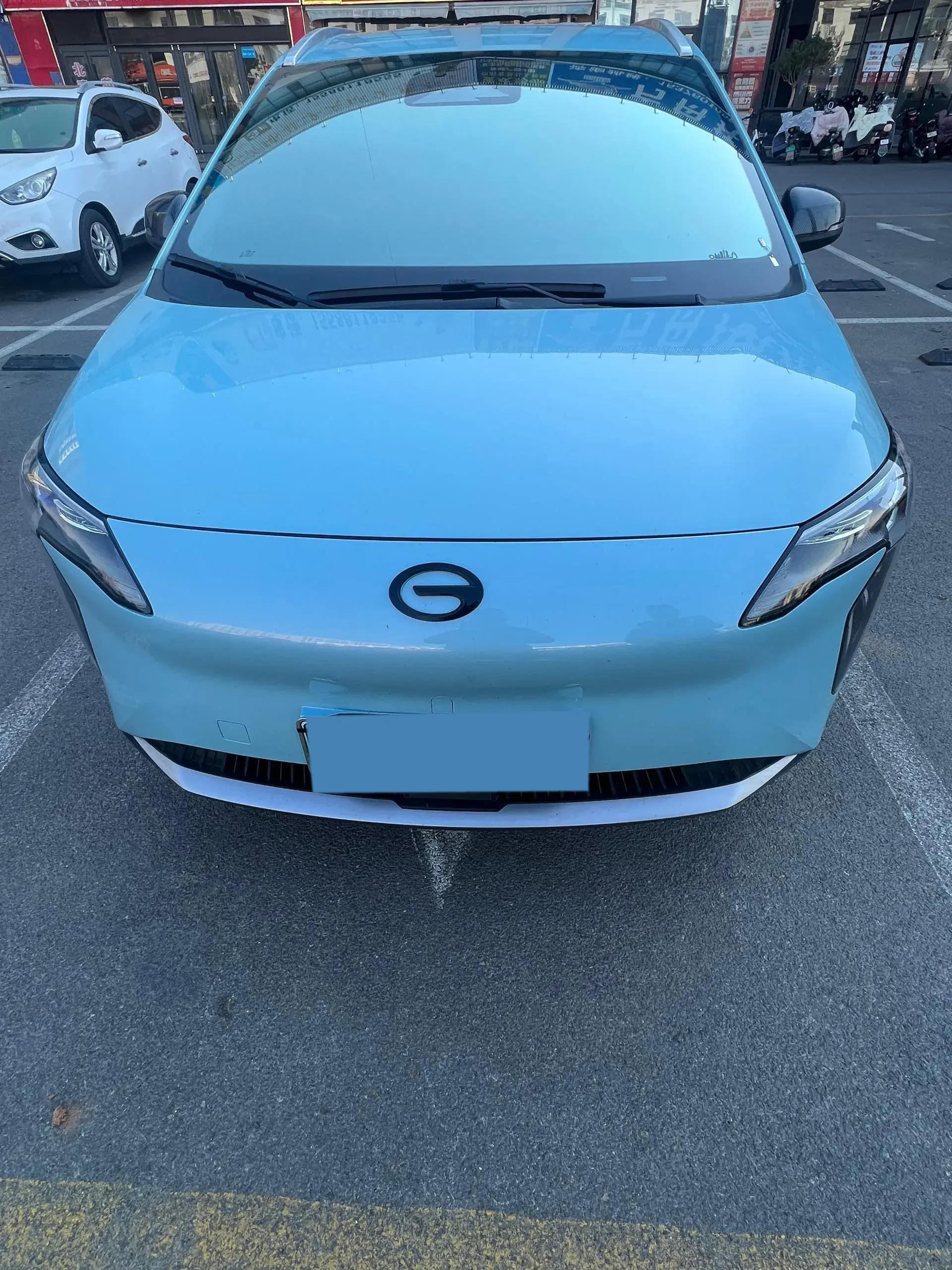 2023 AION Y thumbnail 2