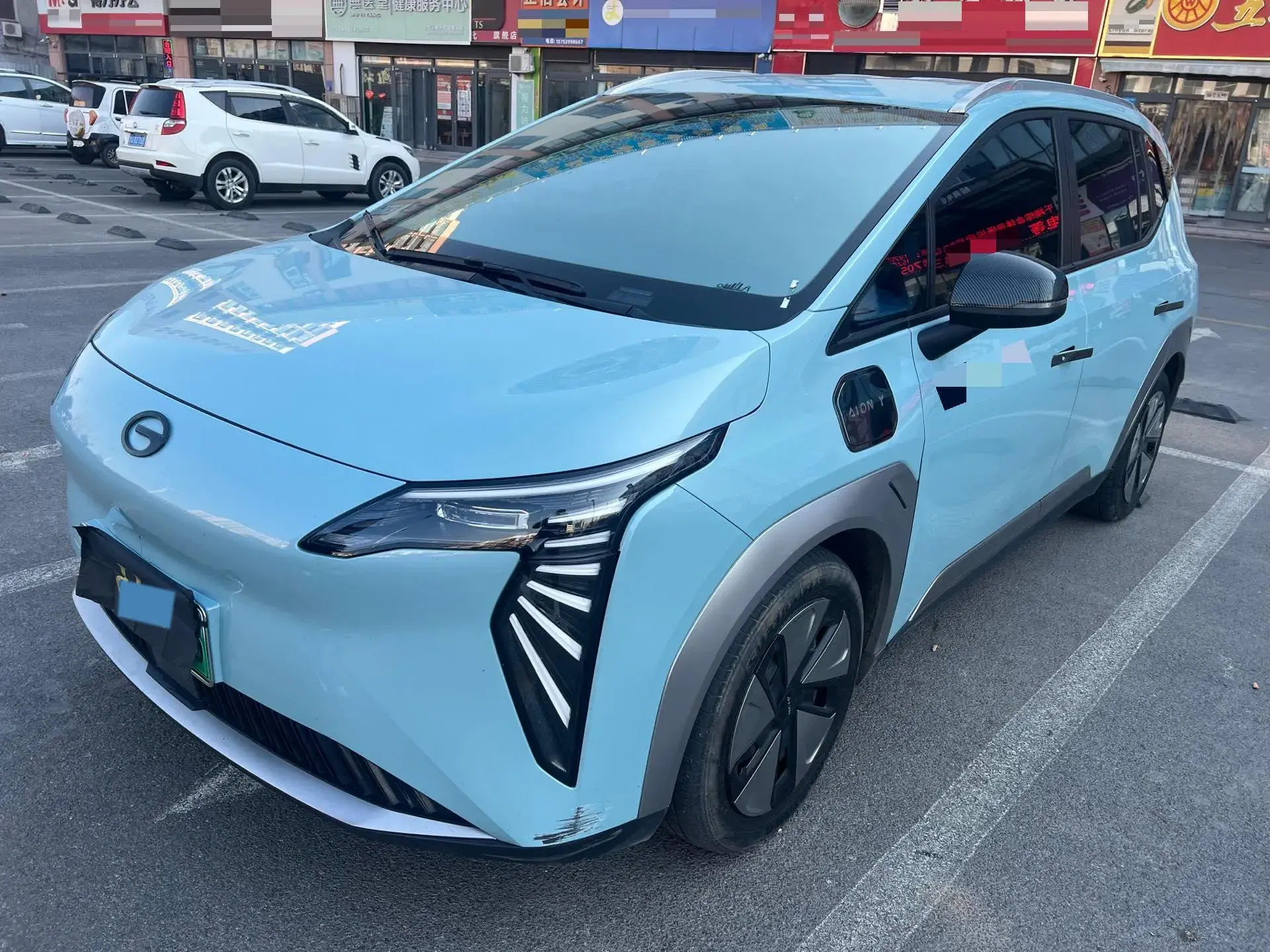 2023 AION Y view 1