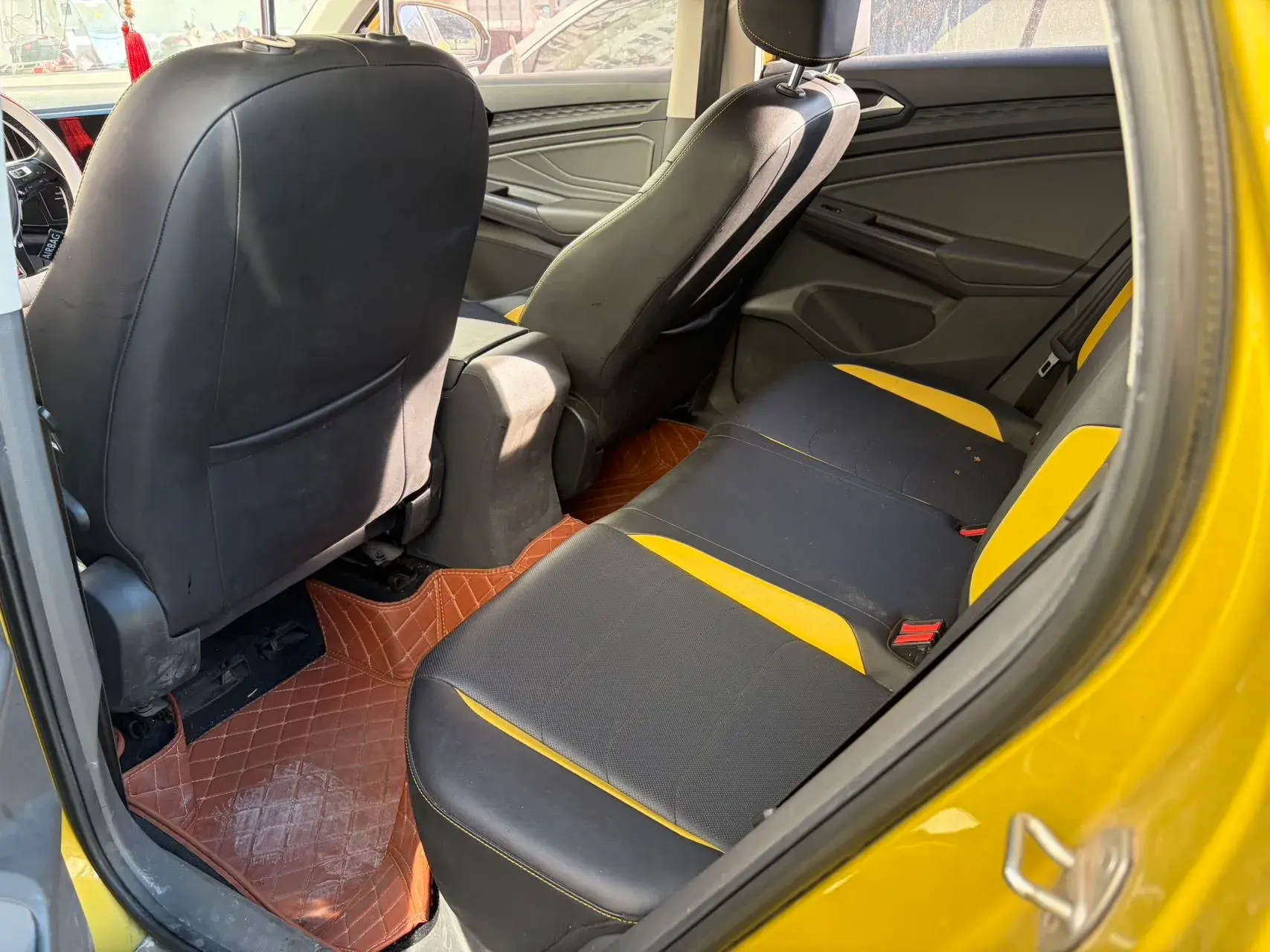 2019 JETTA VS5 thumbnail 4