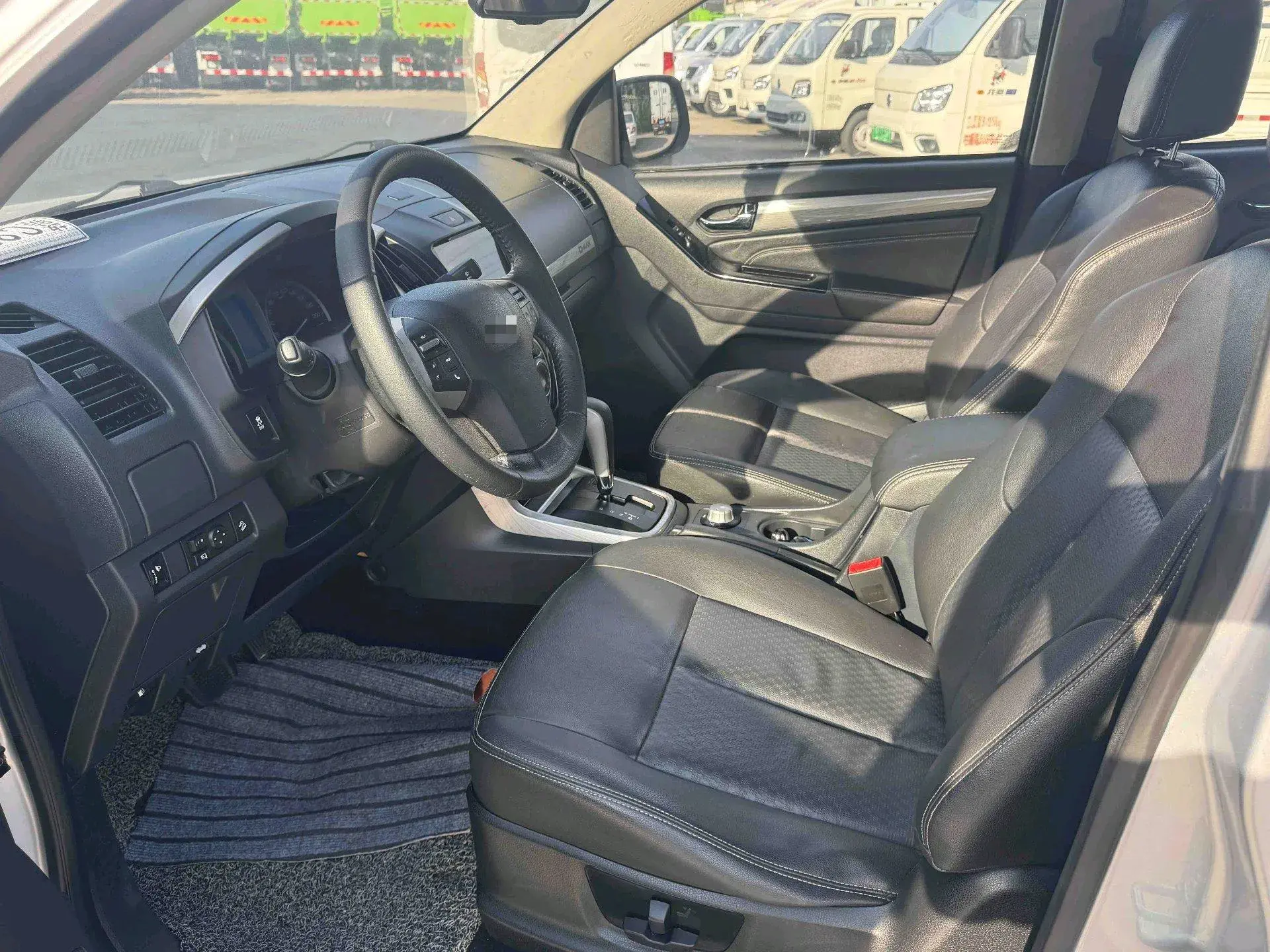 2018 ISUZU D-MAX thumbnail 4