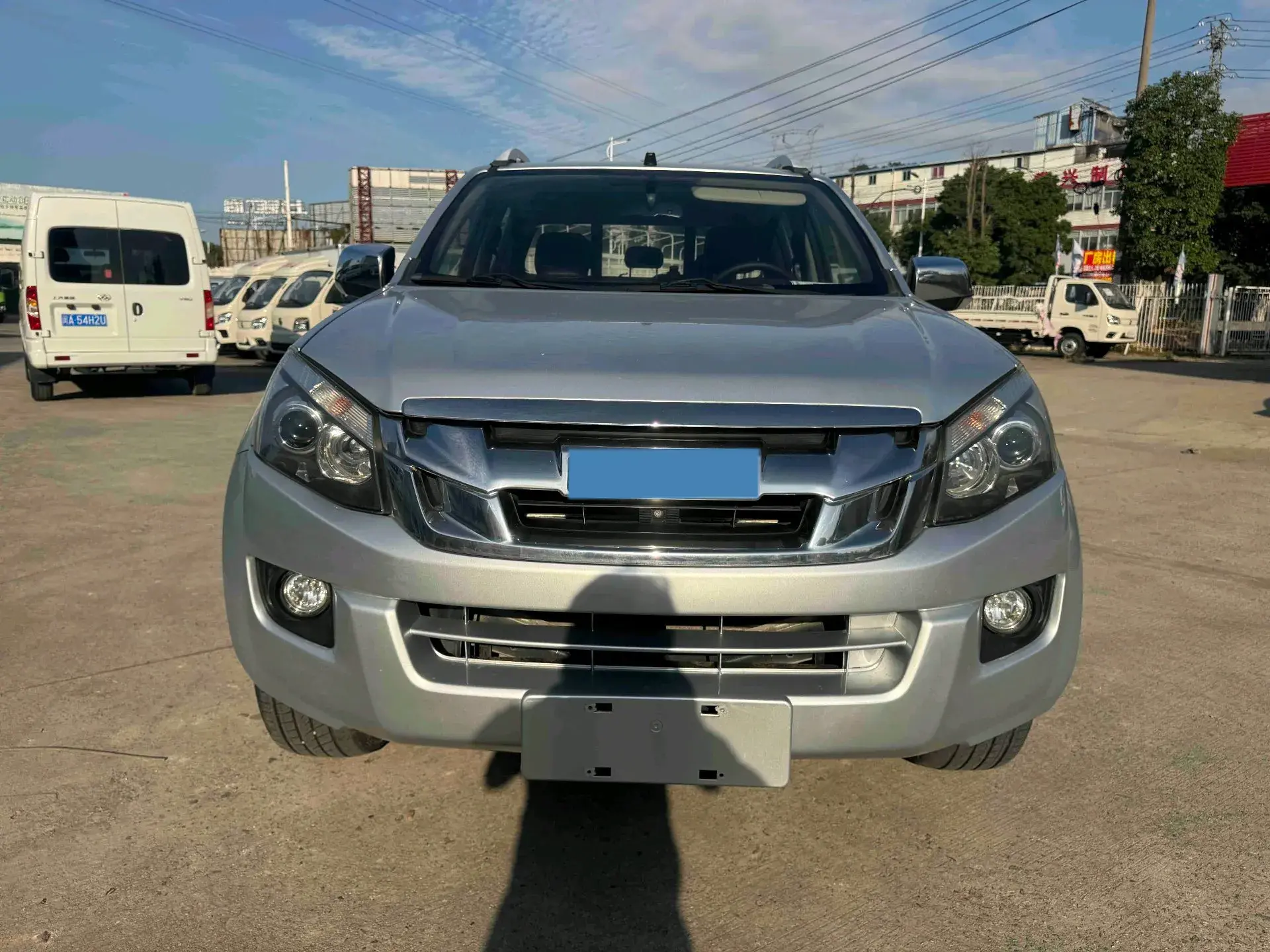2018 ISUZU D-MAX thumbnail 3