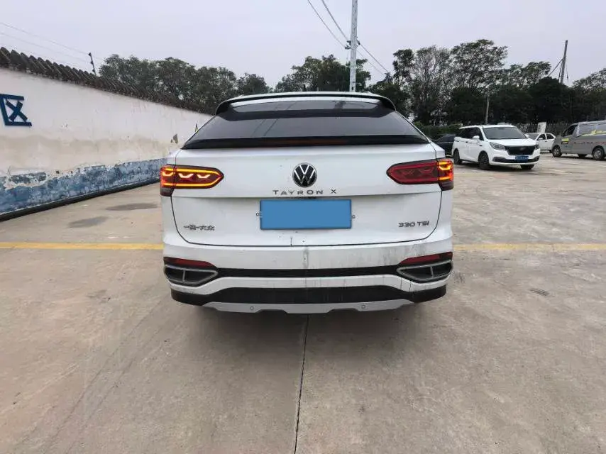 2020 VOLKSWAGEN TAYRON thumbnail 4