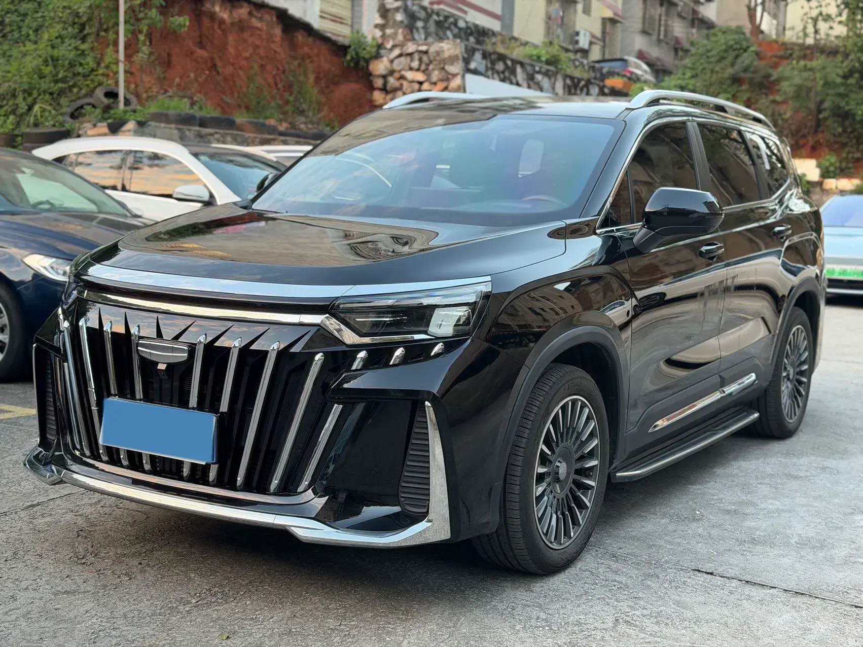 2025 GEELY MONJARO view 1