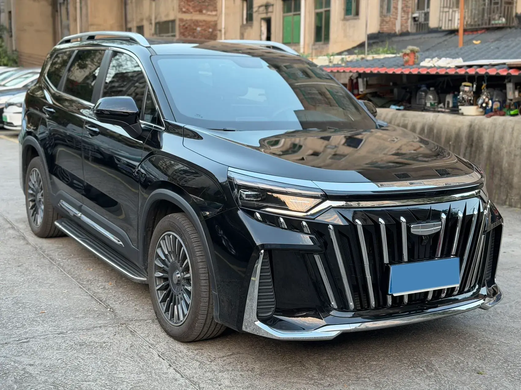 2025 GEELY MONJARO thumbnail 3