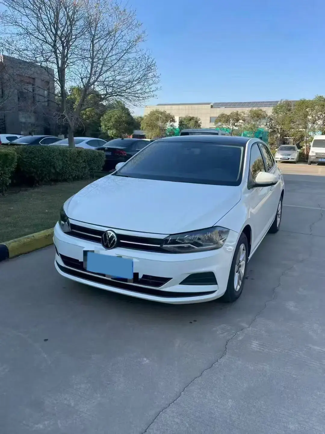 2023 VOLKSWAGEN POLO view 1