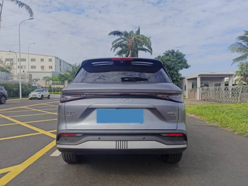 2025 BYD SEA thumbnail 4