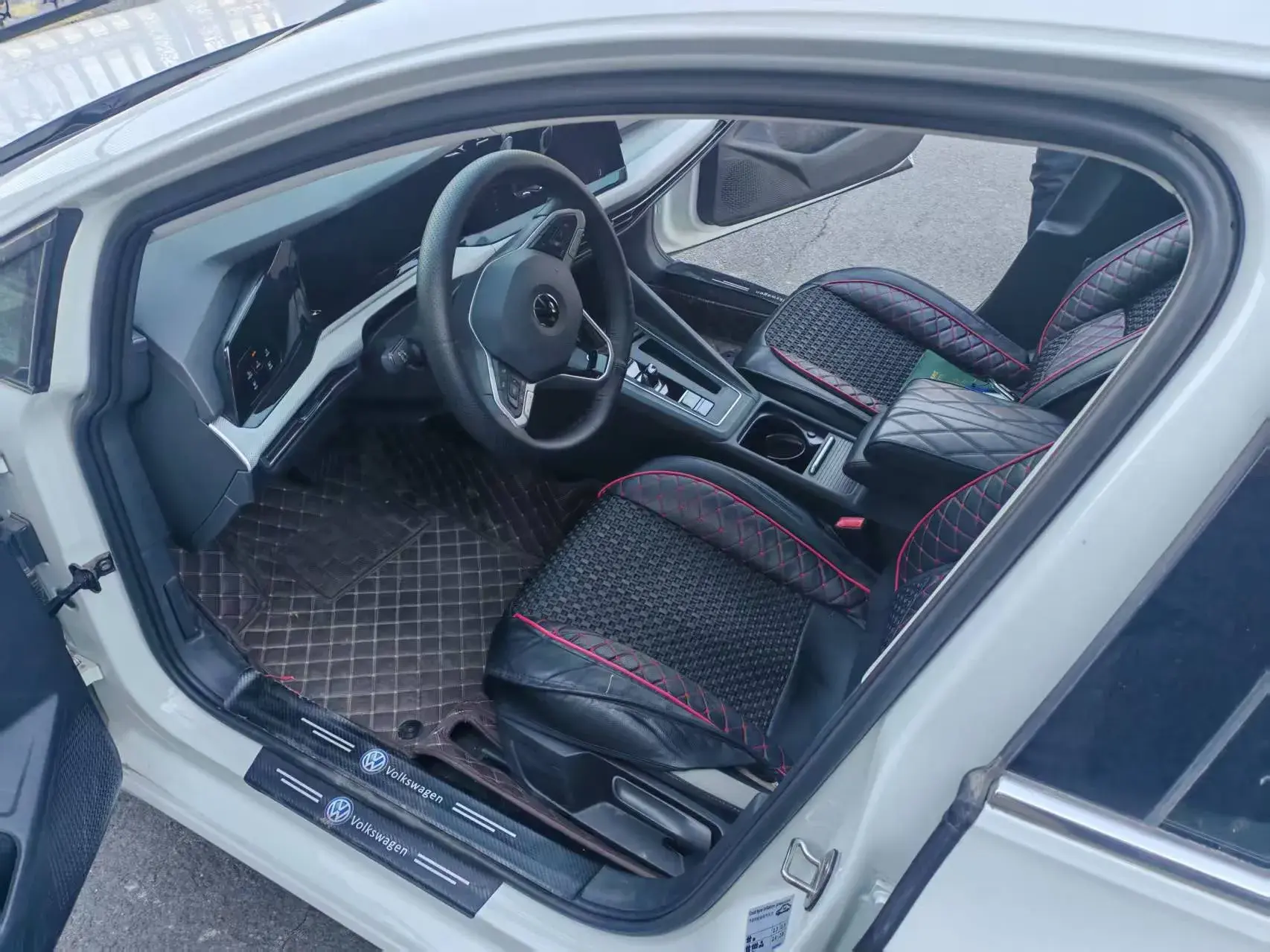 2023 VOLKSWAGEN GOLF thumbnail 2