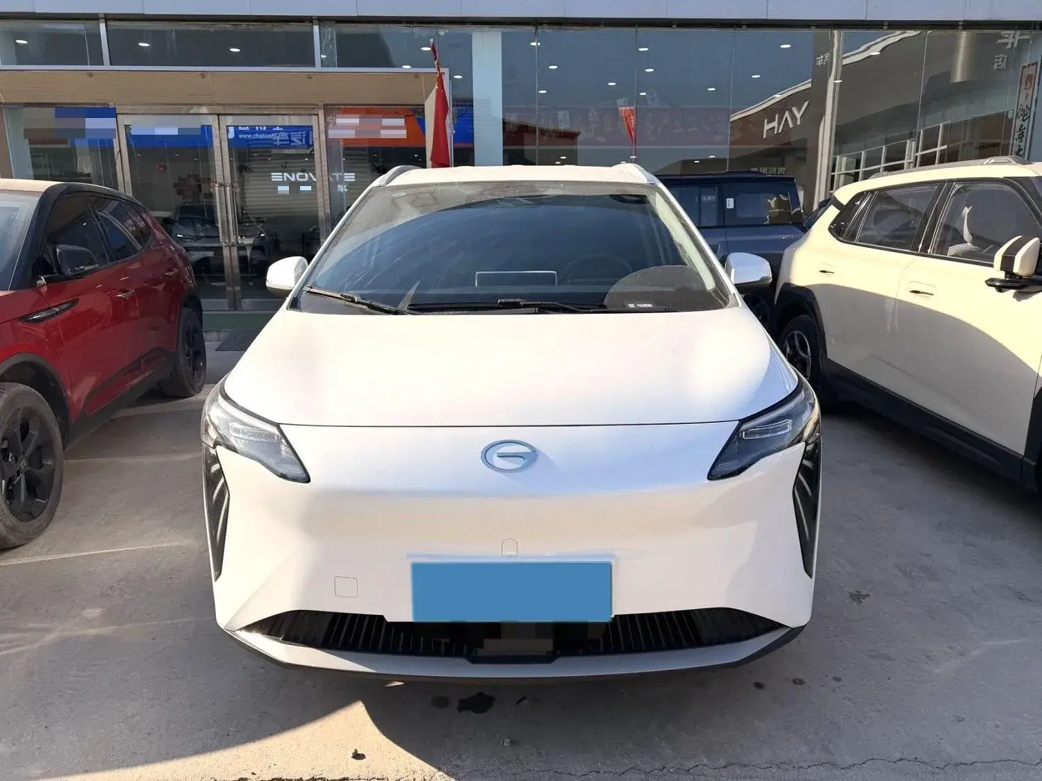 2025 AION Y thumbnail 2