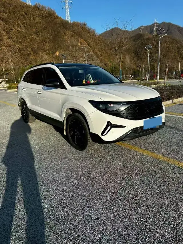 2023 JETTA VS7 thumbnail 3