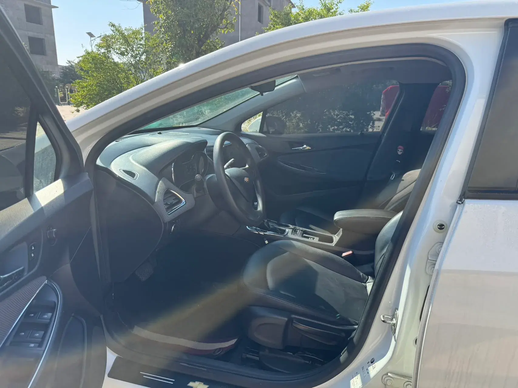 2018 CHEVROLET CRUZE thumbnail 4