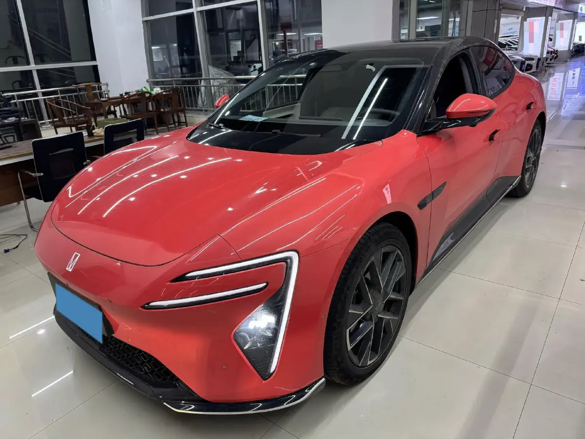 2025 Avatr 06 REEV 156HP REEV