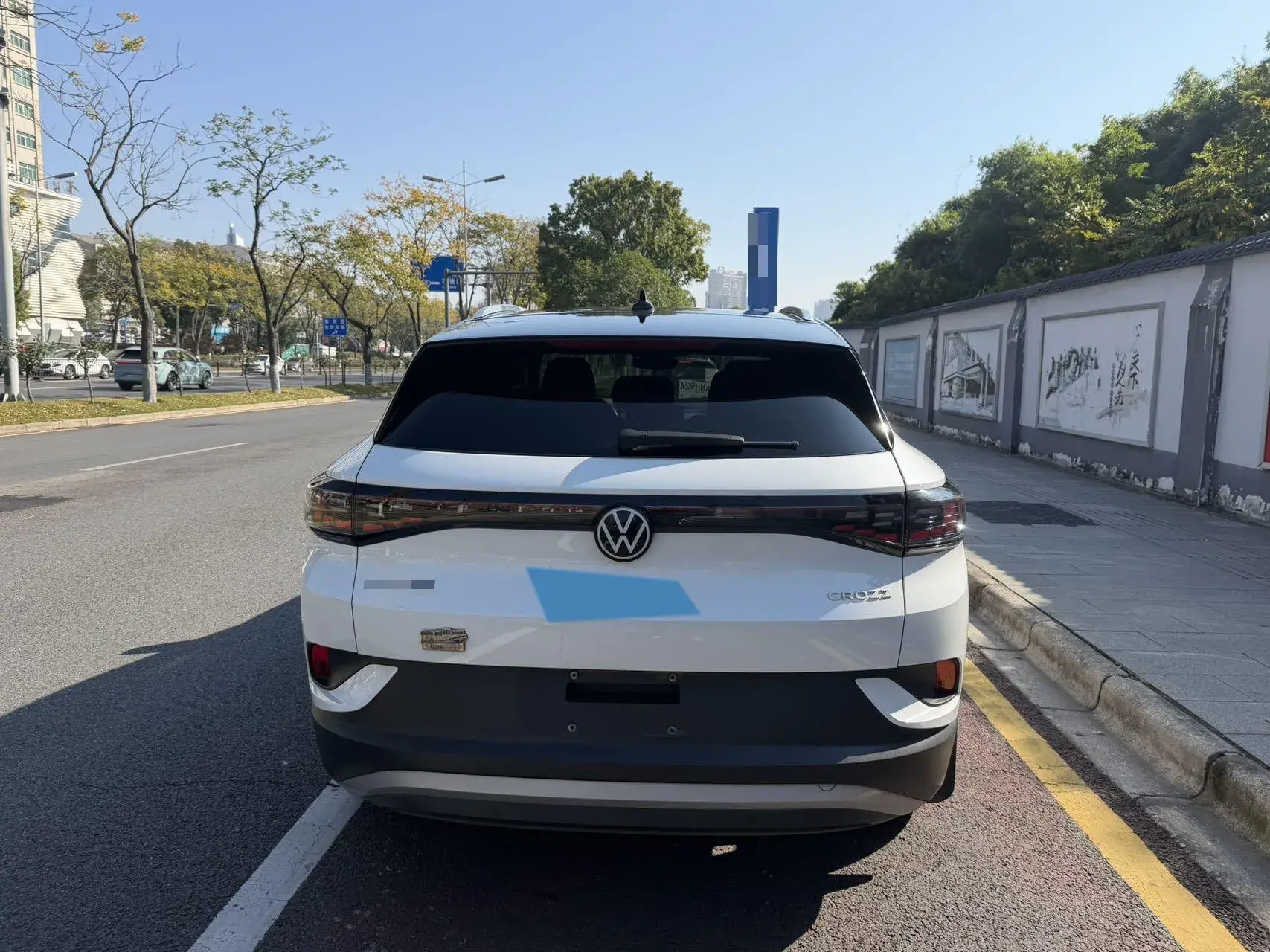 2021 VOLKSWAGEN ID.4 thumbnail 3