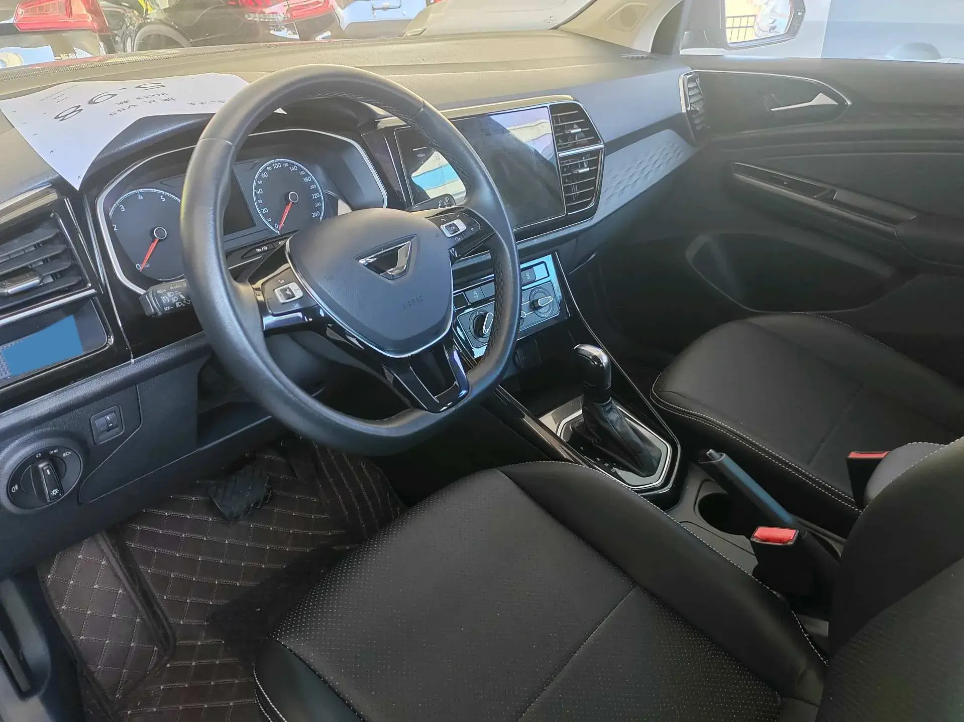 2022 JETTA VS5 thumbnail 4