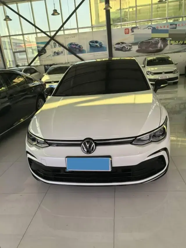 2023 VOLKSWAGEN GOLF thumbnail 2