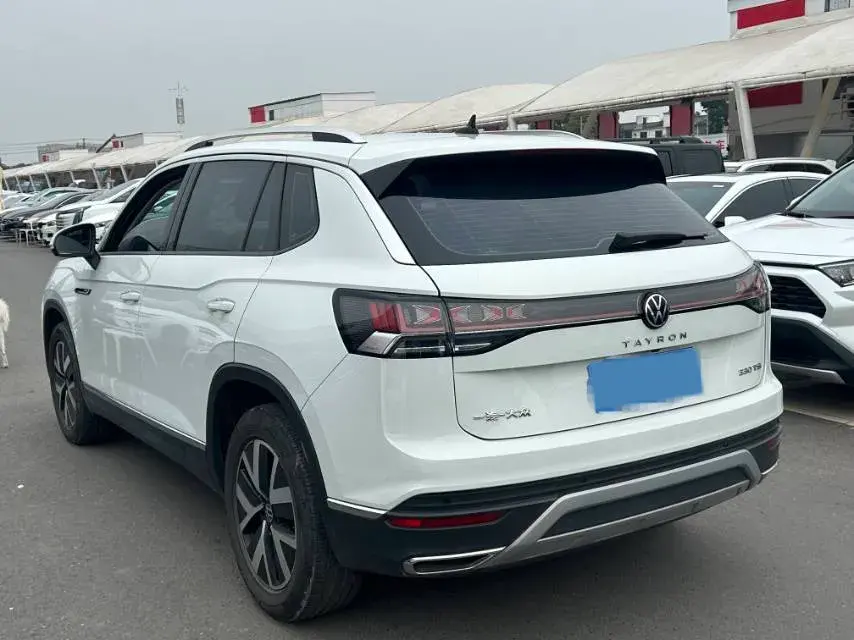 2023 VOLKSWAGEN TAYRON thumbnail 4